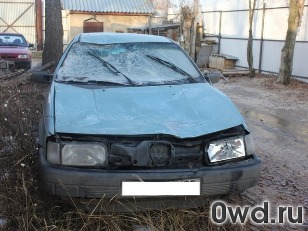 Битый автомобиль Volkswagen Passat