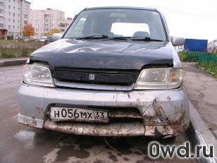 Битый автомобиль Nissan Cube